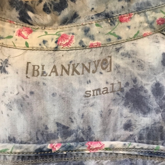 Blank NYC Chambray Tie Dye Denim Button Up Top - Picture 4 of 7